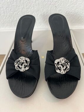 Donald Pliner black open-toed 3" heel sandals, women's size 7M